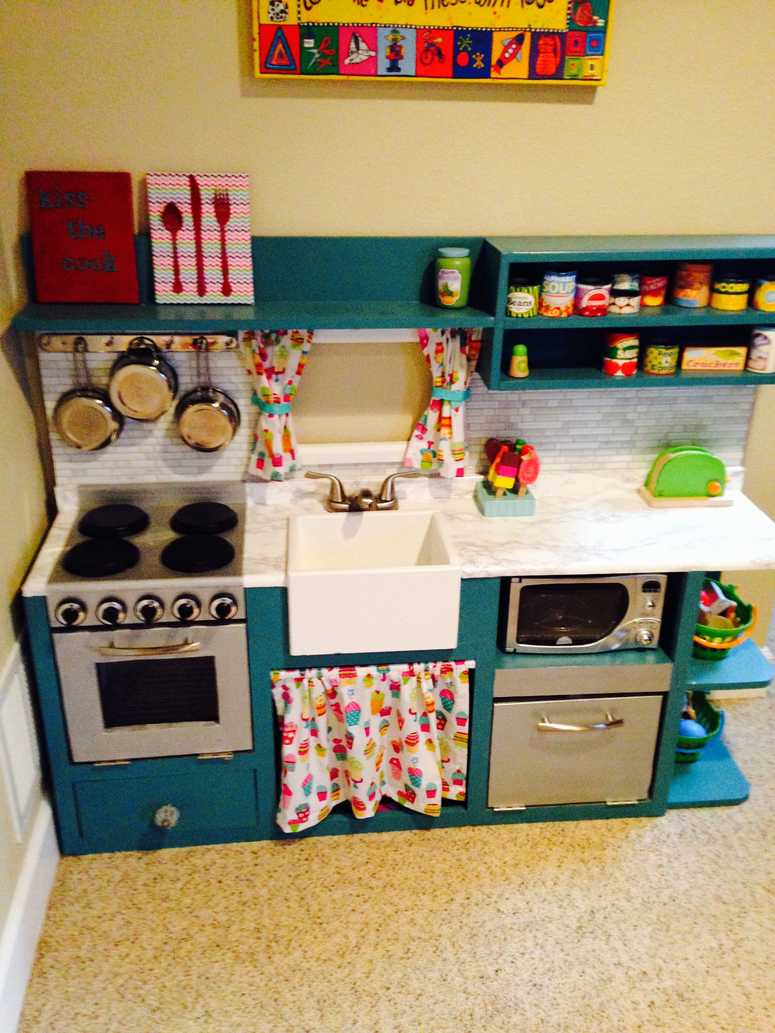 red and white play kitchen